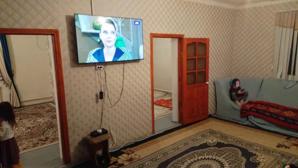 5 бөлмелі жер үй сатылады.