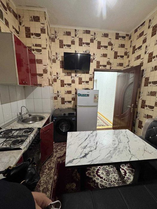 Продаётся 2х комн квартира на 1 этаже Ор-р 11 поликлиника