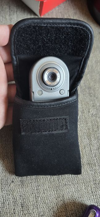 Web cam Logitech, precision lens F 2.4, folosita dar bună, cu punguta