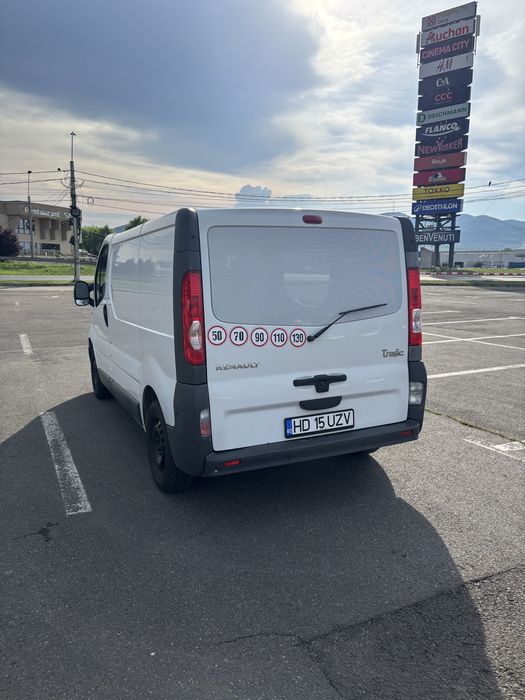 Renault trafic 3 locuri anul 2010