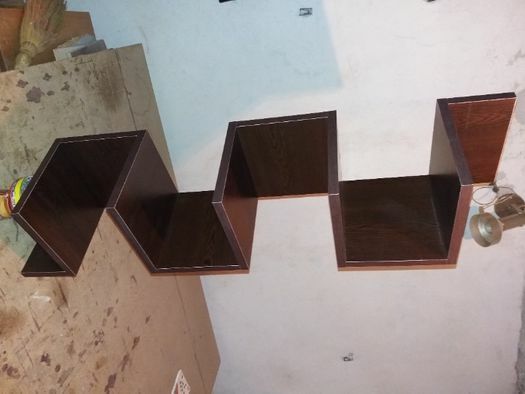 Раздвижени етажерки за ъгъл