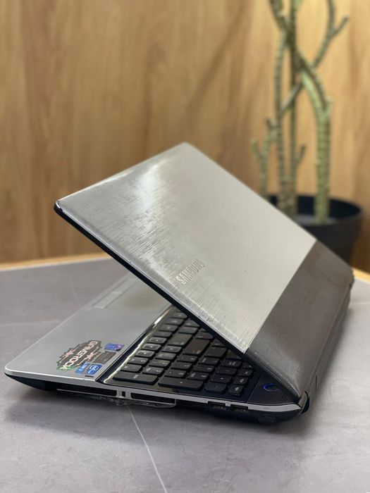 Продам ноутбук Samsung