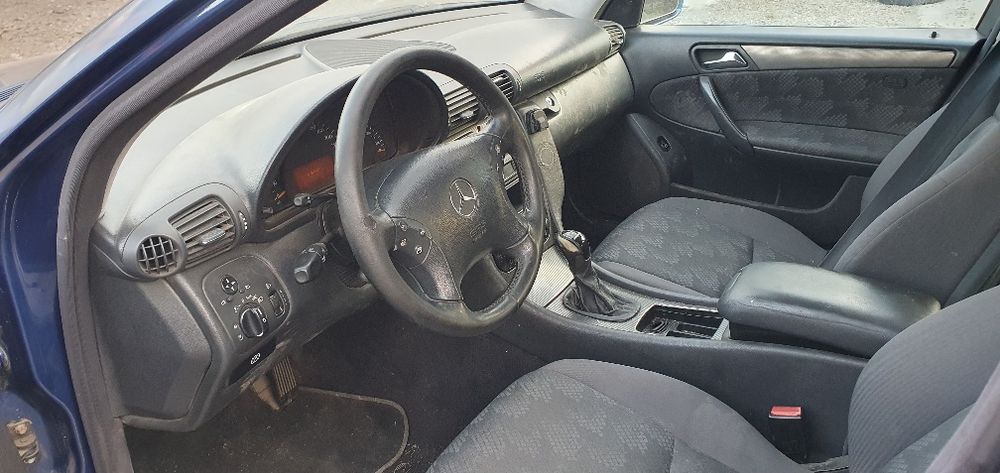 Piese Mercedes C class an fabricație 2004