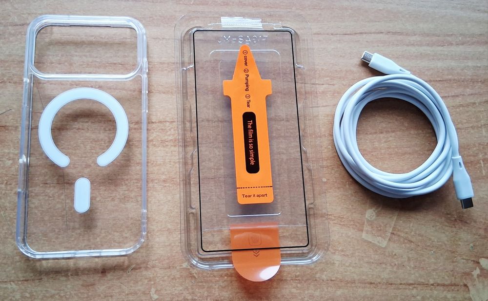 Husa Ultra Hybrid MagSaffe iPhone 17 Pro Max! Cablu si folie.