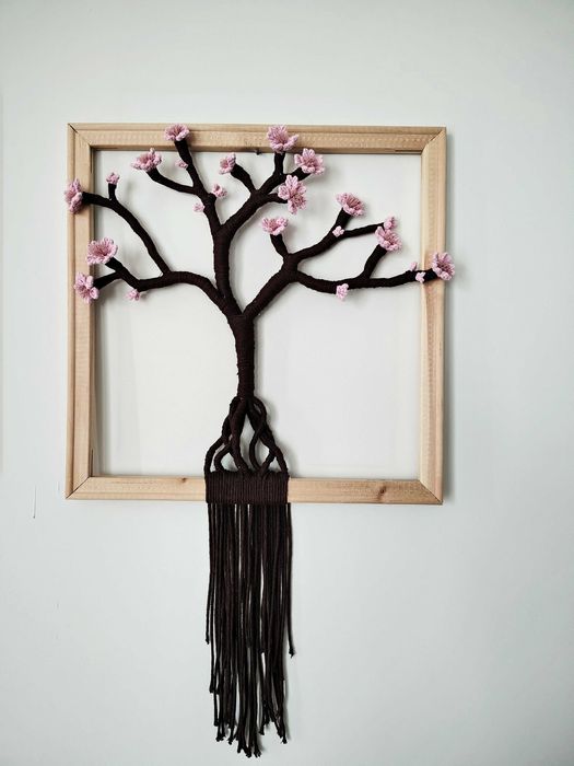 Ръчно изработена макраме стенна декорация "Черешово дърво"