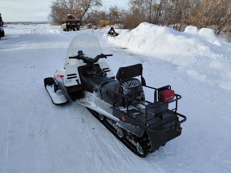 Продам снегоход Рысь440