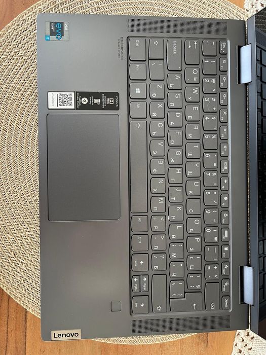 Lenovo Yoga 7 – i7, 16GB, 1TB, тъчскрийн и писалка, много запазен