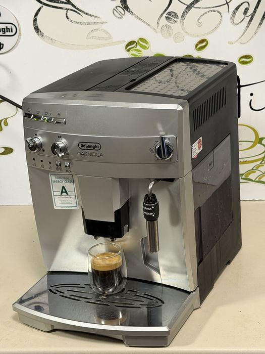 Кафемашина кафе автомат delonghi magnifica с гаранция