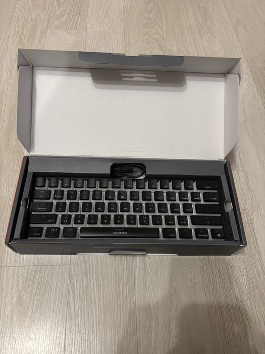 Безжична механична клавиатура Genesis  thor 660