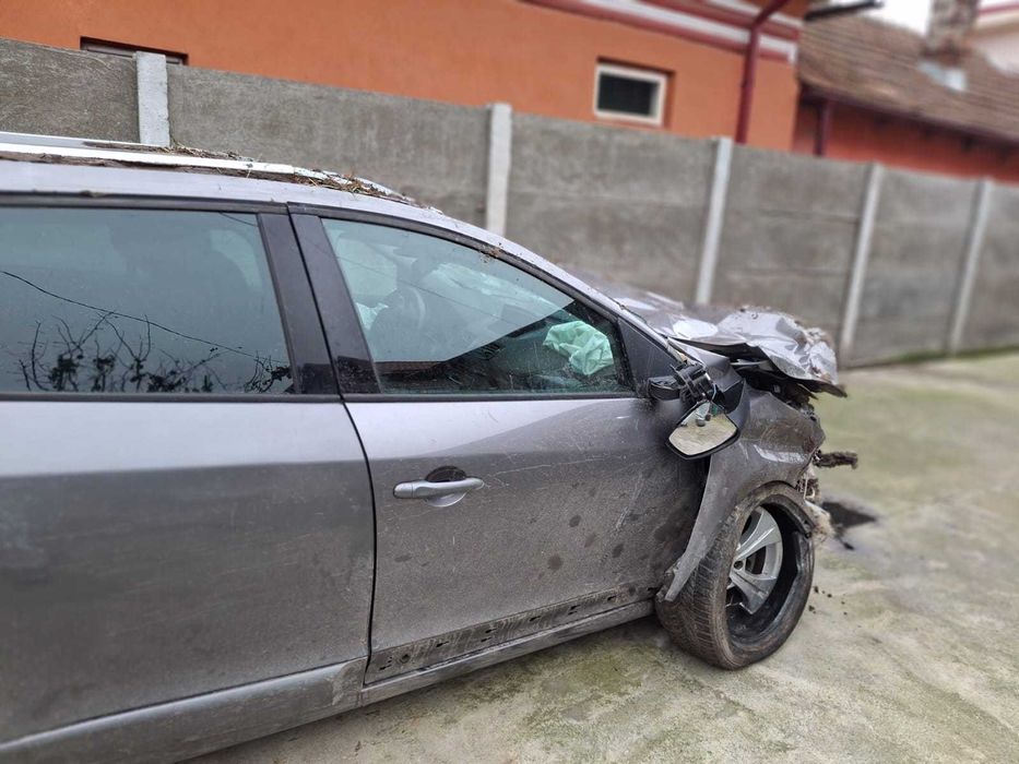 Dezmembrez Renault  Megane III BK (K95) 1.5 dCI K9K Cutie Manuala 6 HP