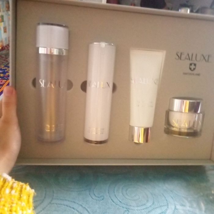 SEALUXE kosmetika  to'plami 4 tasi 1 da