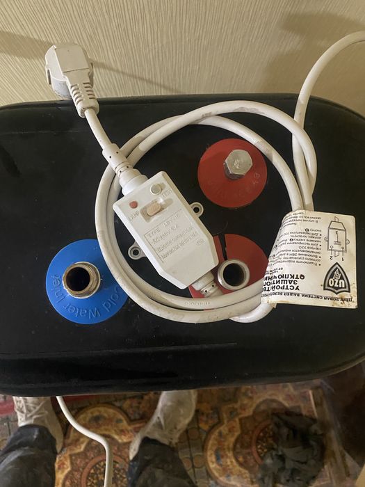 Прадаю титан Термекс 50 литров