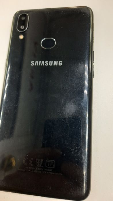 Продам самсунг А10S полностью рабочий телефон