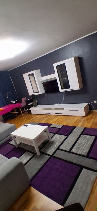 Închiriez  2 apartament cu 3 ,4cam.