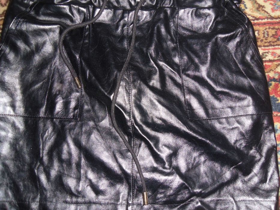 pantaloni cu fusta piele eco