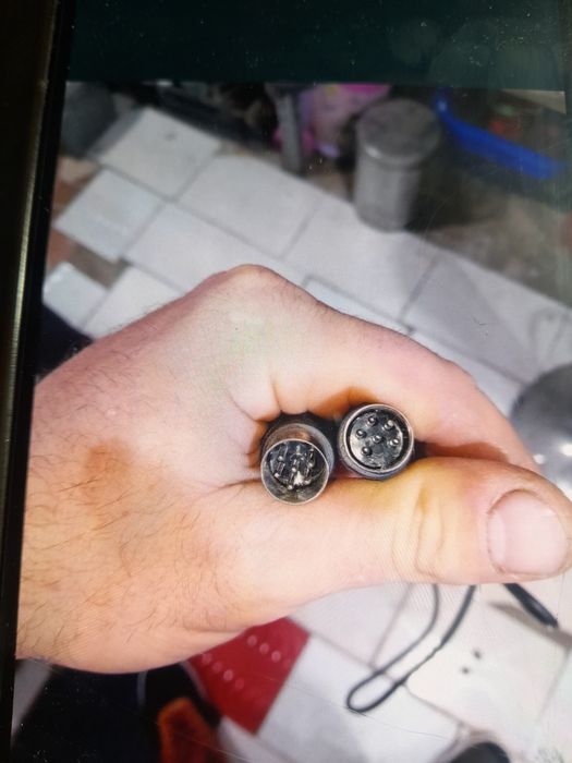 Cabluri audio-video  tv și PC