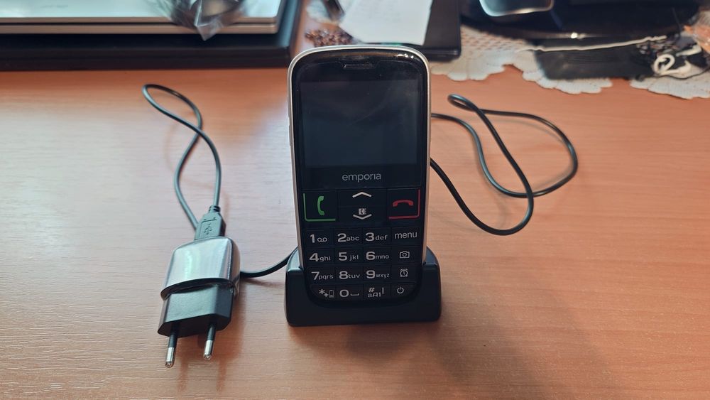 Telefonul Mobil Simplu și Sigur