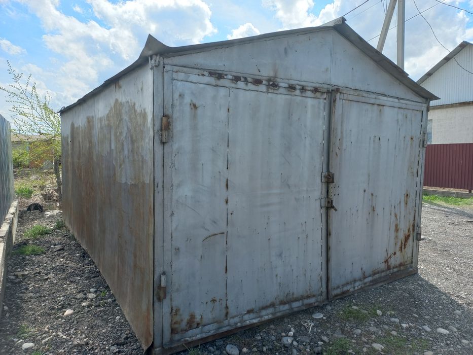Продам железный гараж