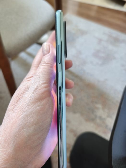 Смартфон Xiaomi Redmi 10 Pro