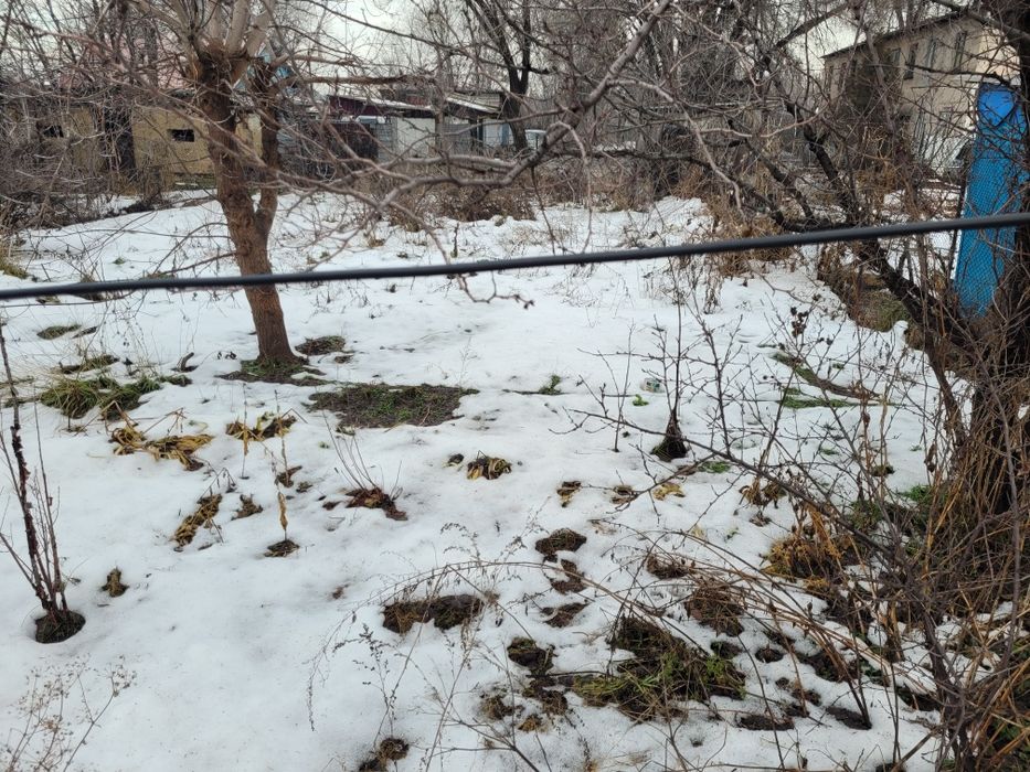 Продам дом возле озера с участком