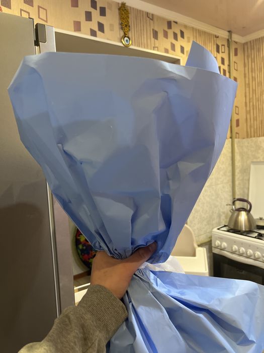 белые розы 16 шт