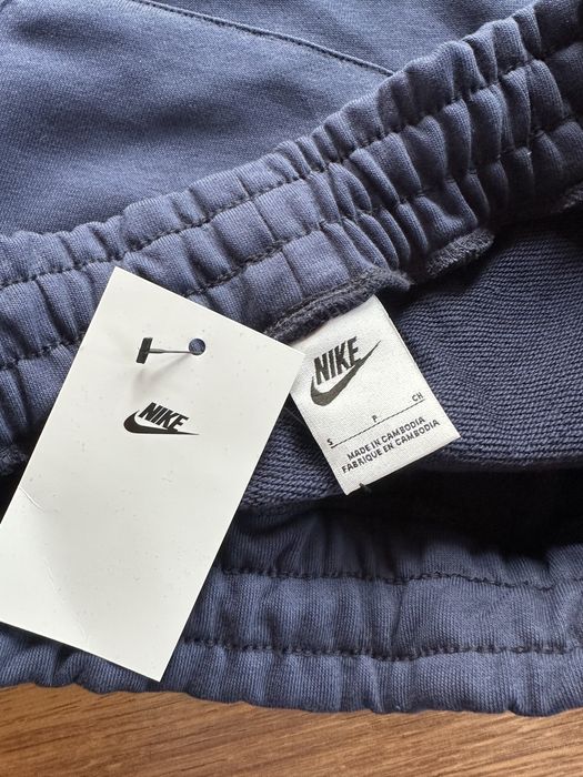 Мъжки,памучни,тъмно сини къси панталонки Nike със страничен надпис