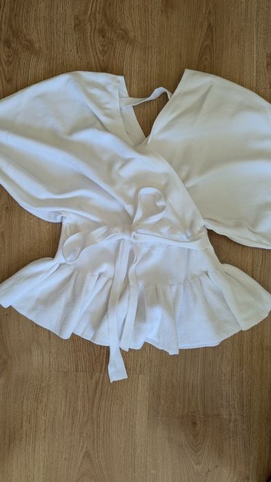 Дамска бяла блуза