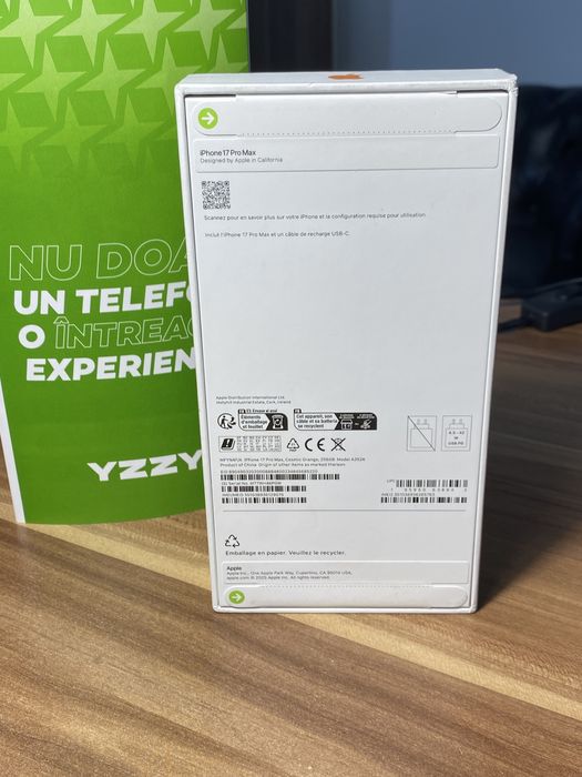 iPhone 17 Pro Max • 512 GB • Cosmic Orange