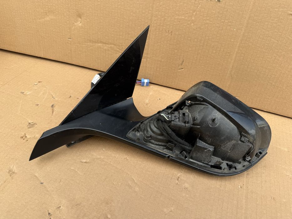 Огледало Tesla Model 3