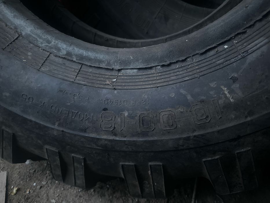 Шины на 18R в отличном состоянии