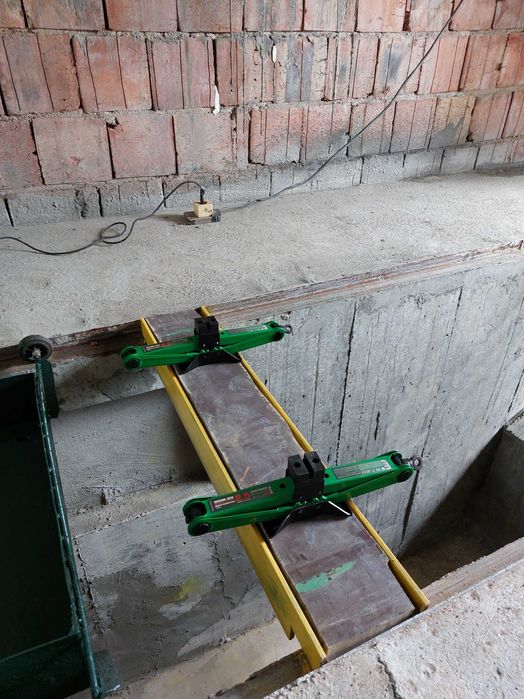 Давам гараж с канал под наем на  денонощие или на час.