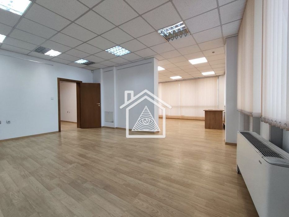 Офис в Пловдив-Каменица 2 площ 160 цена 920