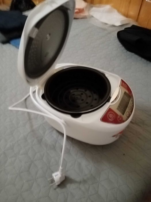 Мултикукър за домашно готвене