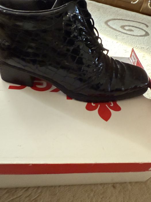 Женские ботиночки