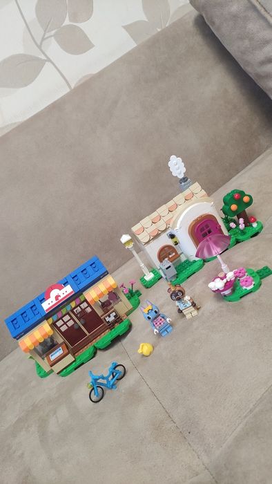 LEGO Animal Crossing 77050 - Том Нук и Роузи 535 части