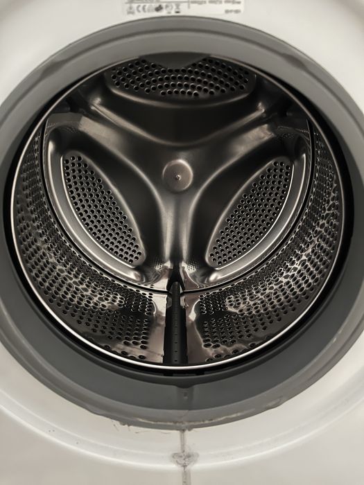 Продаётся стиральная машина LG