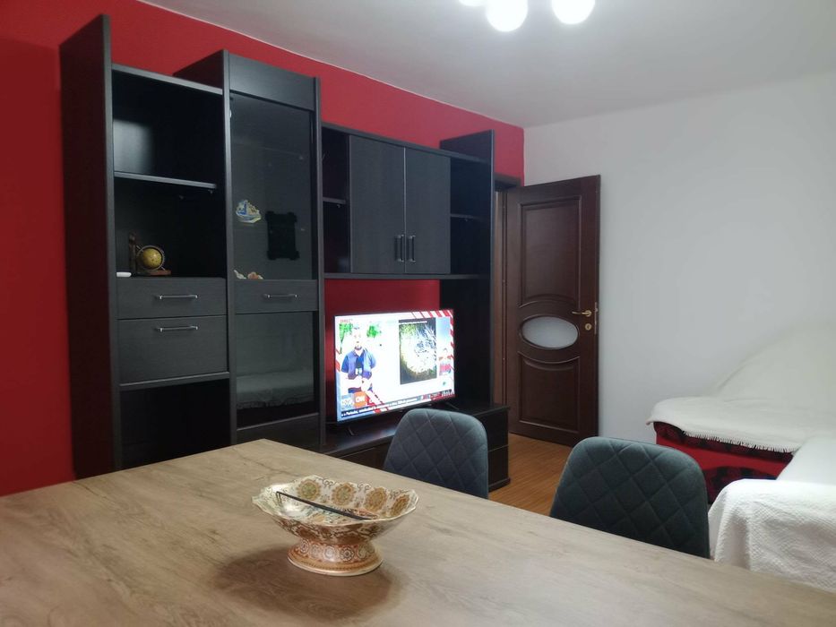 Inchiriez apartament modern cu 3 camere