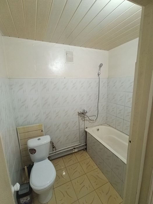 3 xonali uy sotiladi
