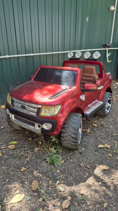 Электрическая детская машина