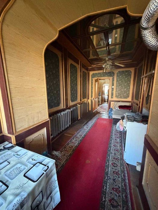 Шахар марказидан 4 хонали уй сотилади