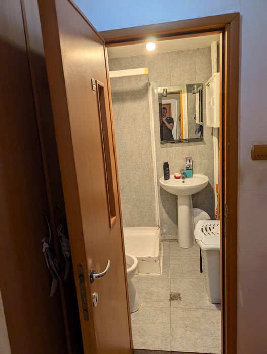 Particular- Ap 4 Cm Moșilor între Obor și Eminescu, Et4/8, Vedere Sp