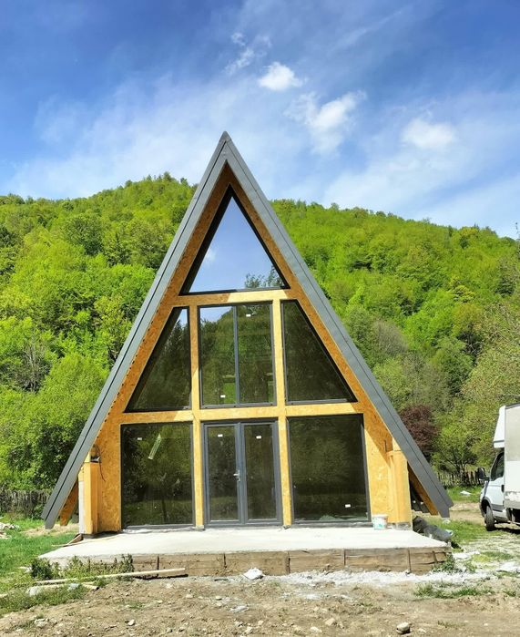 Vindem cabane cu încălzire în pardoseală