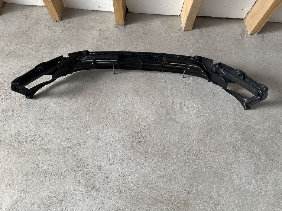 Решёткп в бампер киа рио 2015г