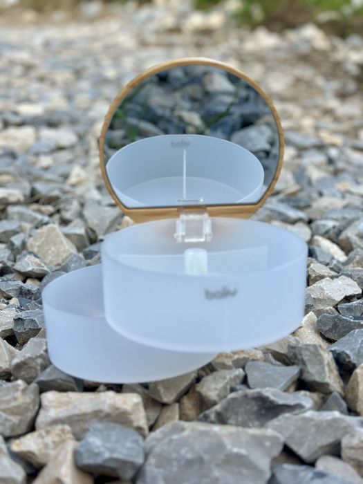 Козметична кутия BALIV  на 2 нива.