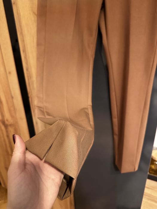 Елегнтен панталон в кафяво Junona