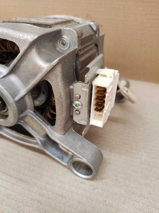 motor welling YXT 220-2D, 5 pini masina de spalat hotpoint / R18