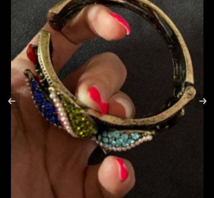 Масивна позлатена гривна със Сваровски