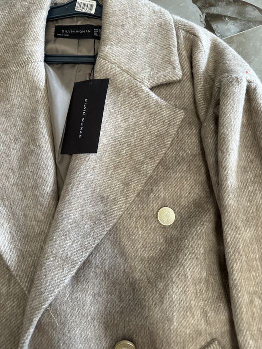 Продам новое женское пальто