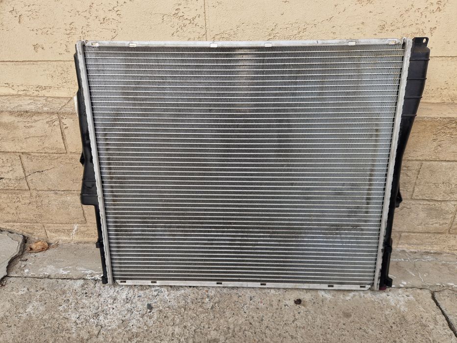 Радиатор охлаждения Stellox BMW e83 N52