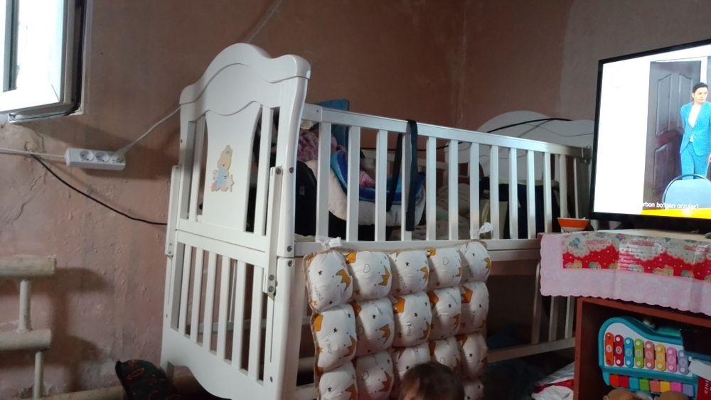 Bolalar kravati sotiladi holati yangi deyarli
